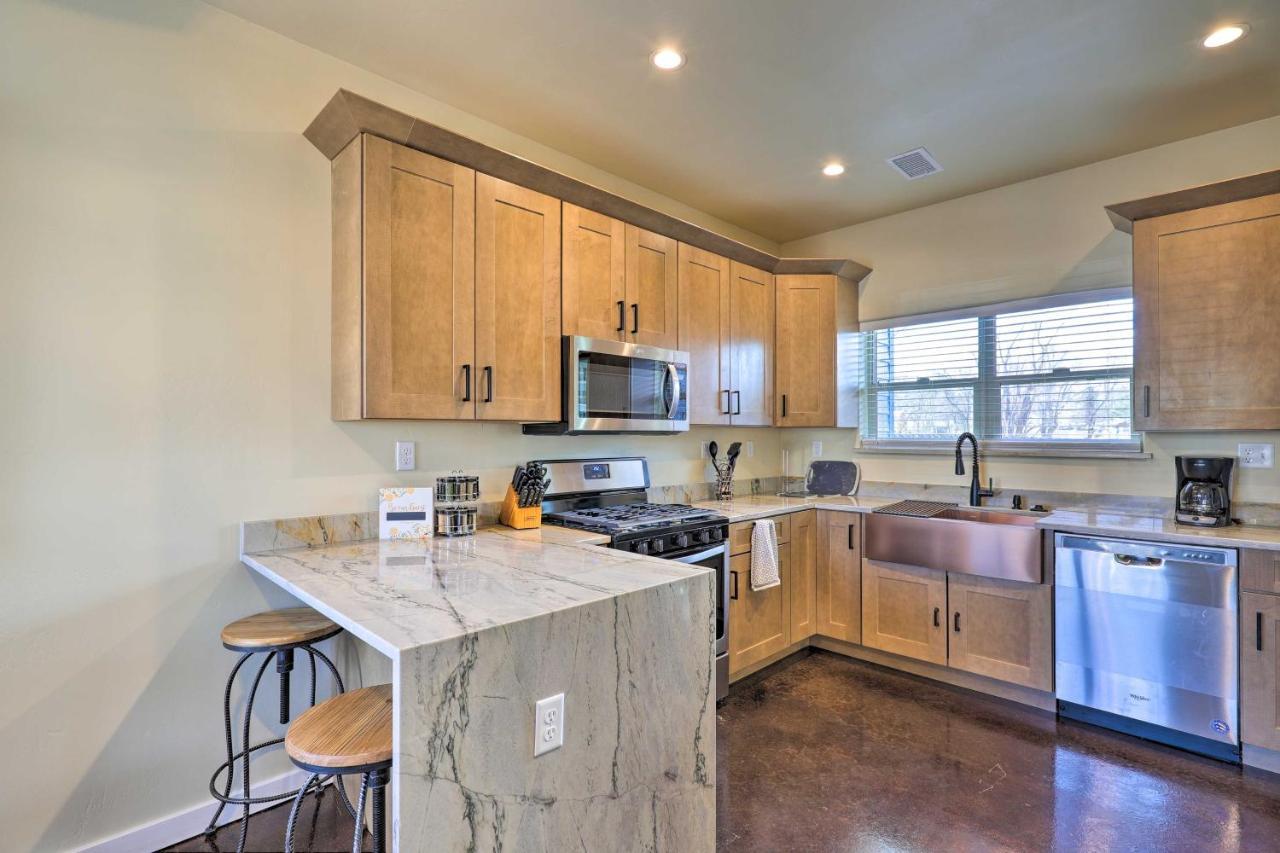 Modern Retreat 3 Blocks To Dtwn Williams And Rte 66ヴィラ エクステリア 写真
